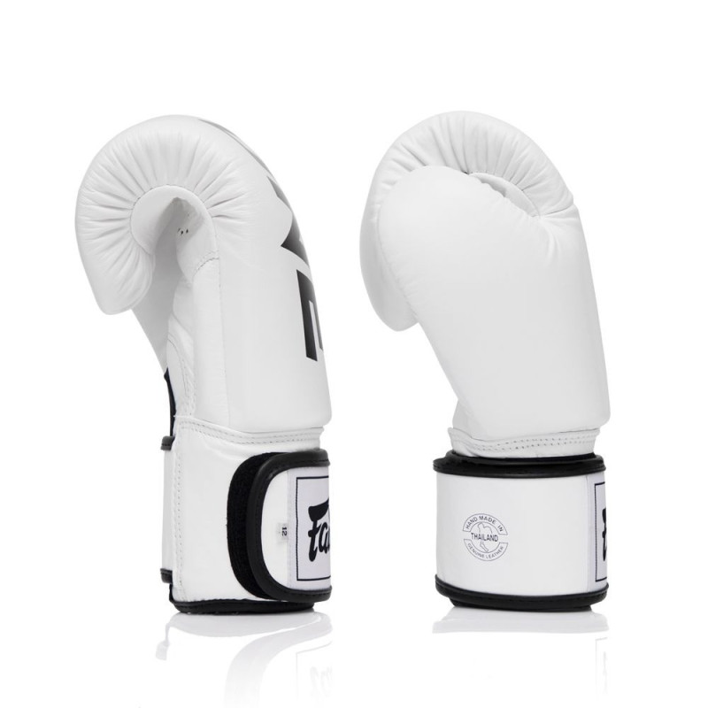 Боксерські рукавиці Fairtex BGV1-ONE (натуральна шкіра) White 12 унцій (бинти в комплекті)
