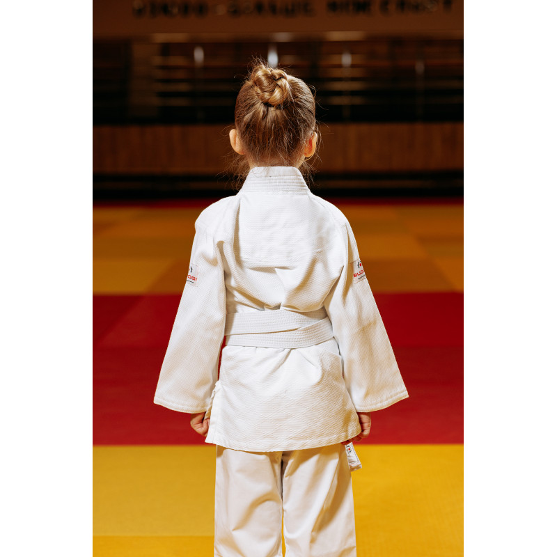 Біле дитяче кімоно для дівчаток, дзюдо, TM BUDOGI серія BEGINNER, зріст 150 см, щільність 350 гр/м.кв.