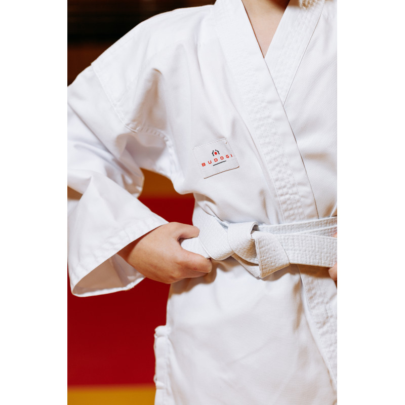 Біле дитяче кімоно для хлопчиків, рукопашний бій, TM BUDOGI, зріст 130 см, щільність 240 гр./м.кв.