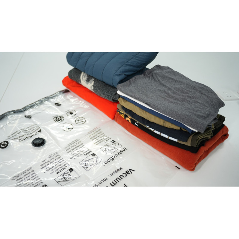 Насос-ліхтар кемпінговий Flextail Tiny Pump Х, чорний із вакуумними пакетами 2 шт (50х70)