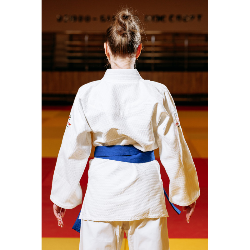 Белое кимоно для девочек/женщин, дзюдо, TM BUDOGI серия ADVANCED, рост 180 см, плотность 500 гр/м.кв.