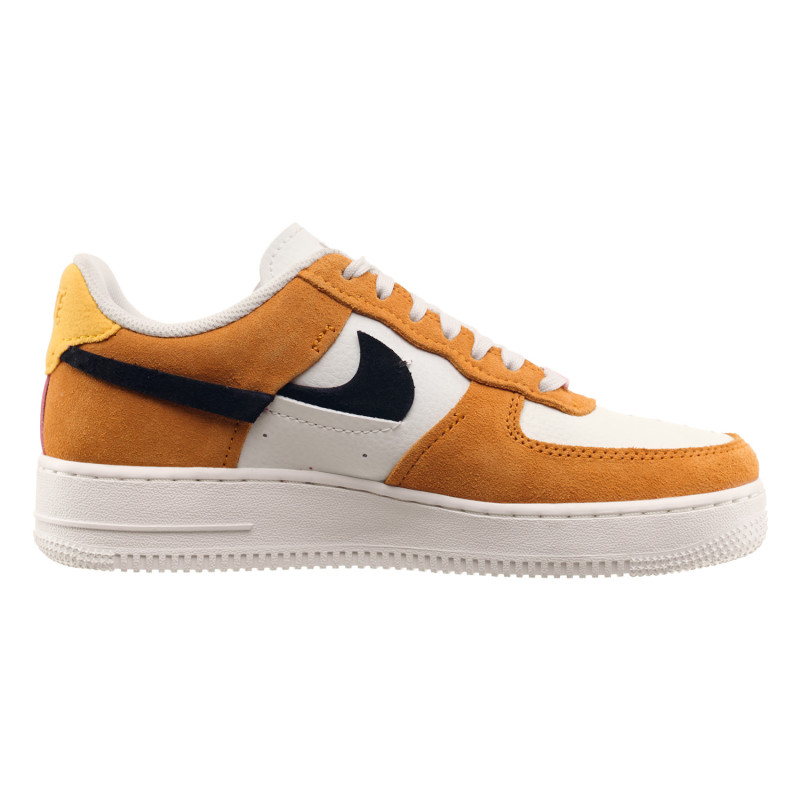 Кросівки жіночі Nike Air Force 1 Lxx (DQ0858-100)