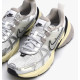 Кросівки жіночі Nike Wmns V2k Run (FD0736-100)