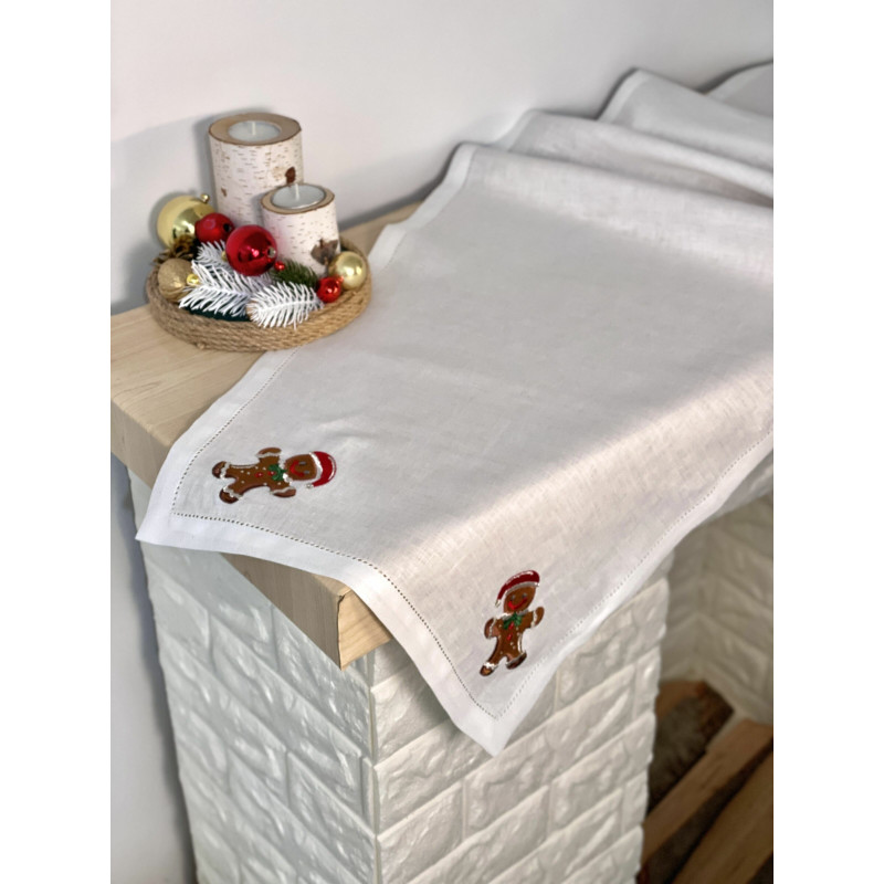 Доріжка на стіл з вишивкою GINGERBREAD MAN