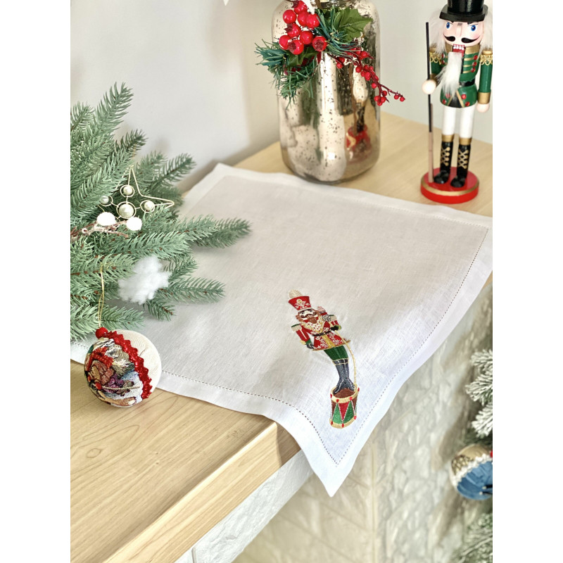 Серветка з вишивкою NUTCRACKER02