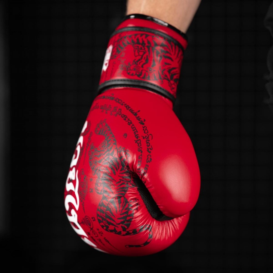 Боксерські рукавиці Phantom Muay Thai Red 12 унцій (бинти в подарунок)