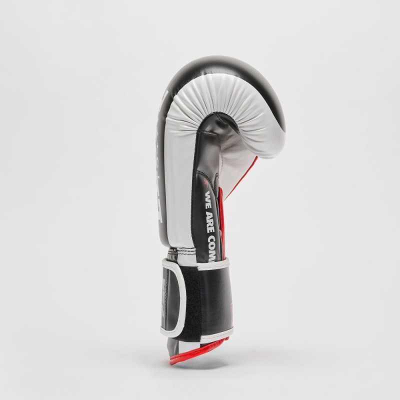 Боксерские перчатки Leone GN333 LOGO WACS Black (капа в комплекте), 16 унций, Flex-PU, Черный