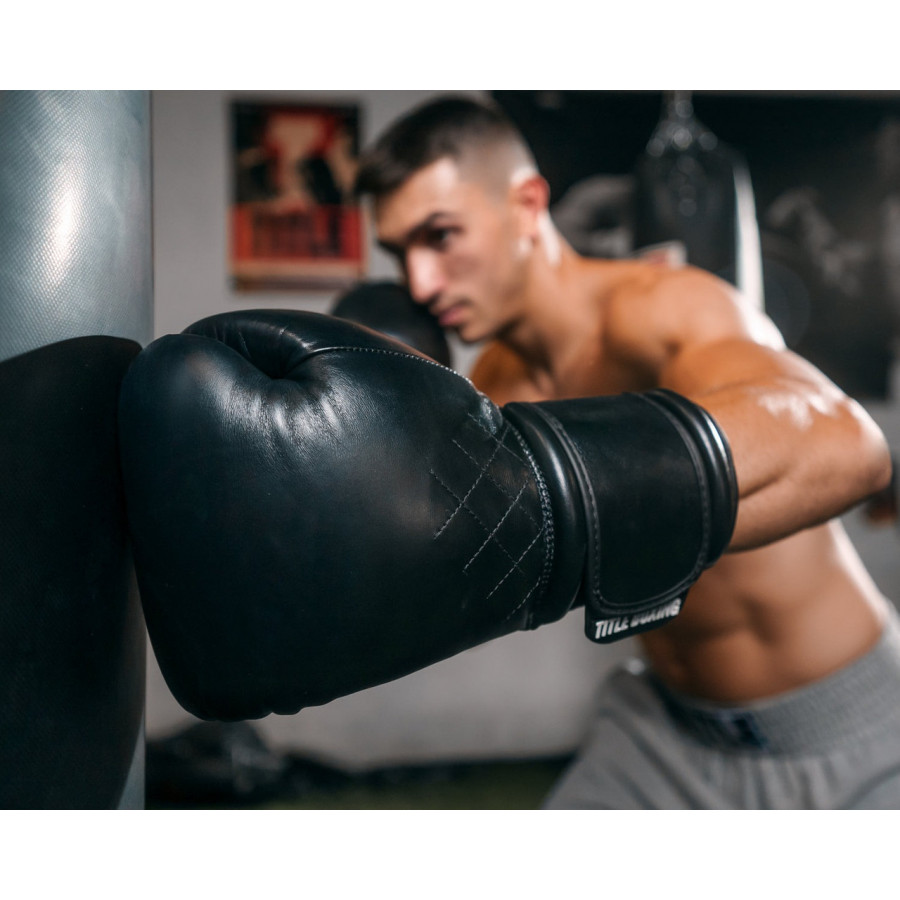 Боксерські рукавиці TITLE Boxing Ko-Vert Black 14 oz