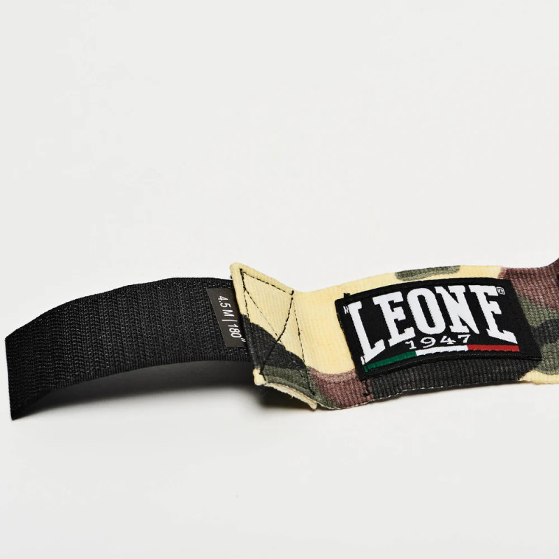 Бинты для бокса Leone AB705 Green Mimetic, Комплект: 2 шт. с футляром, Длина 4.5 м, Хлопок, Зелёный