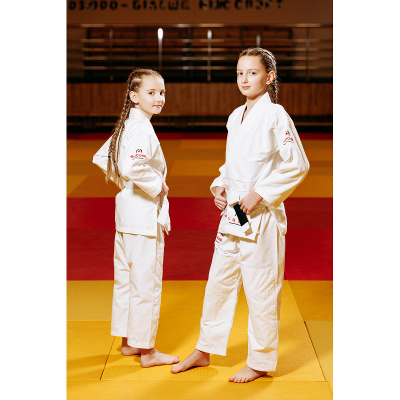 Белое детское кимоно для девочек, джиу-джитсу, TM BUDOGI, рост 150 см, плотность 350 гр/м.кв.