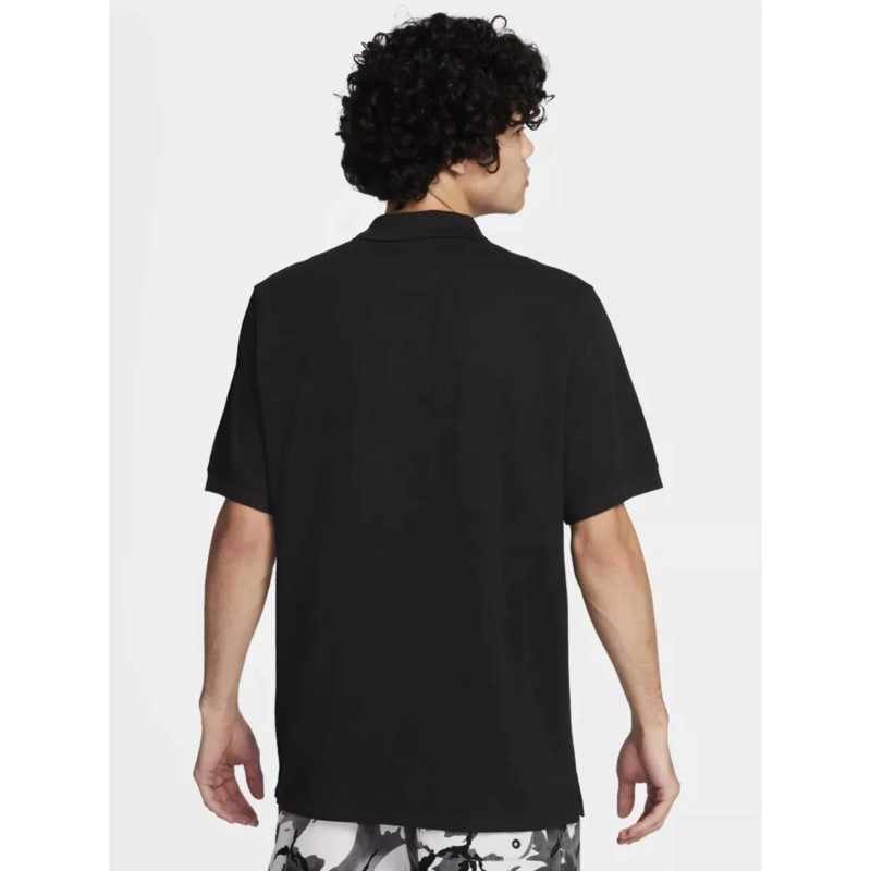 Футболка чоловіча Nike Club (FN3894-010)