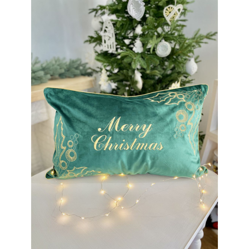 Наволочка новорічна оксамитова вишивана NOV01ZH "Merry Christmas"