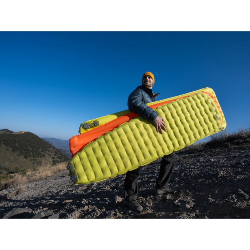 Килимок самонадувний Flextail Tiny Slleeping Pad, R03 AVS, розмір L (196 х 65 х 7 см), зелений