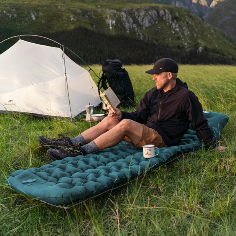 Матрац туристичний надувний одномісний Naturehike CNK2550WS019, 200x60x9.5 см, синій, прямокутний із мішком для надування