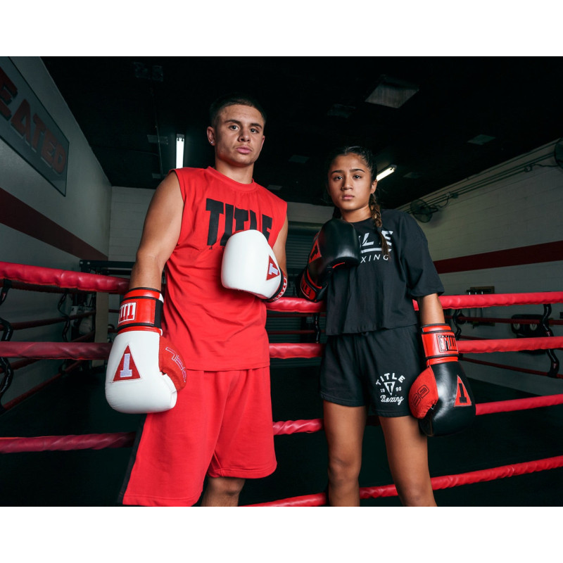 Боксерські рукавиці TITLE Boxing All Heart Bag Gloves 2.0 Black/Red 16 oz (бинти 4м. в комплекті)