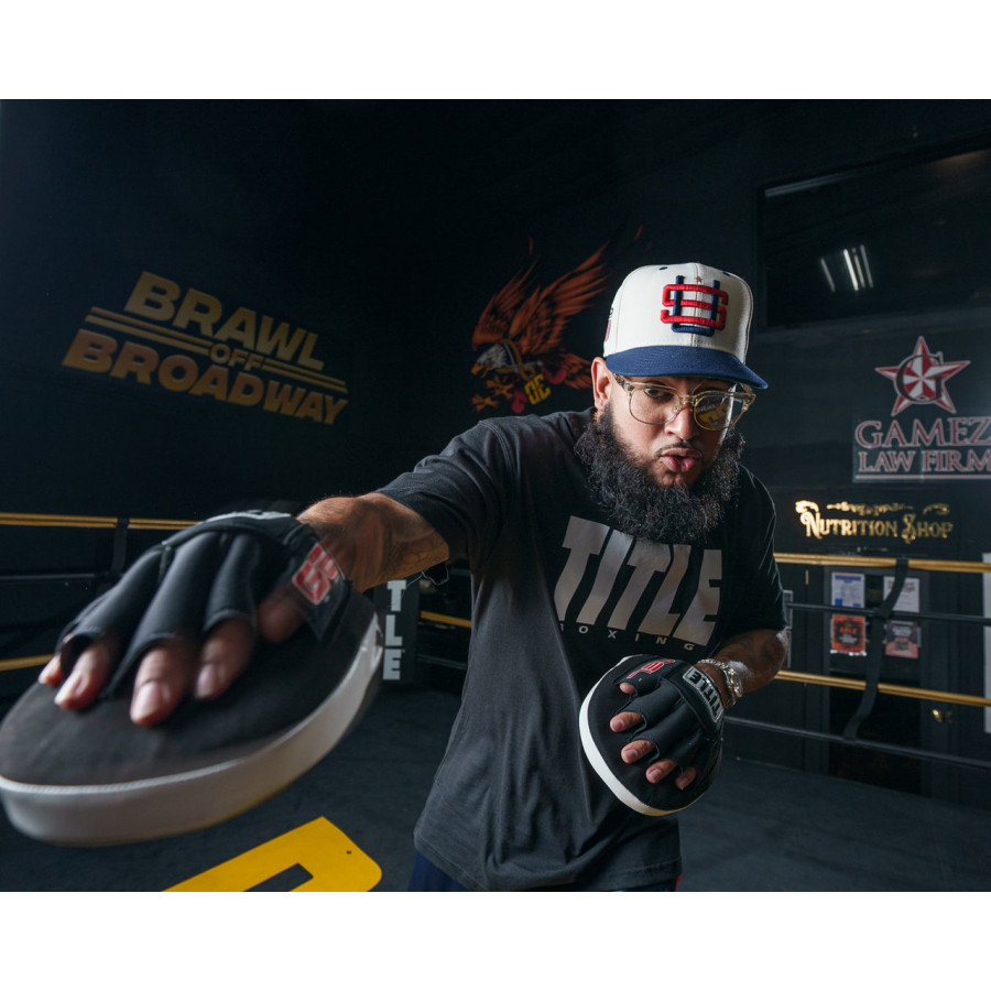 Лапи боксерські TITLE Boxing Gel Tech Punch Mitts 2.0 Black