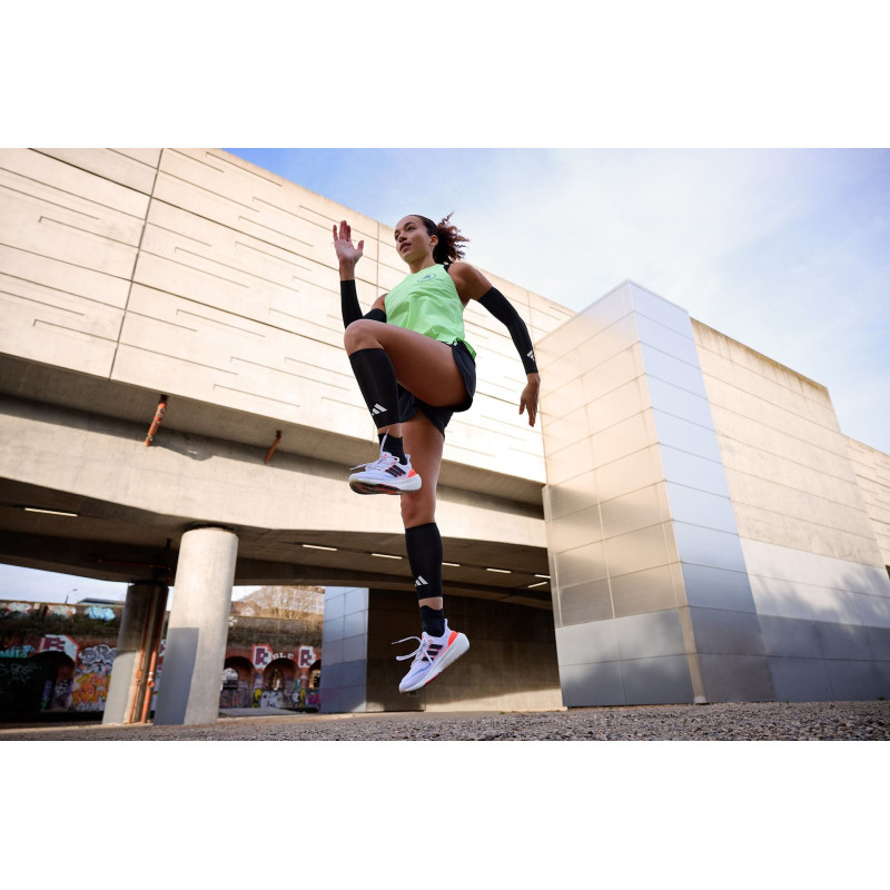 Компресійні накладки на литки Adidas Climacool Compression Calf Sleeve