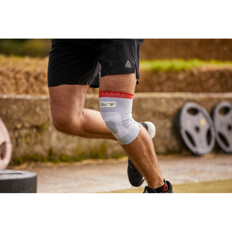 Фіксатор коліна Reebok Speedwick Knee Support