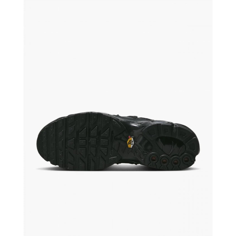 Кросівки чоловічі Nike Air Max Plus Utility (FD0670-001)