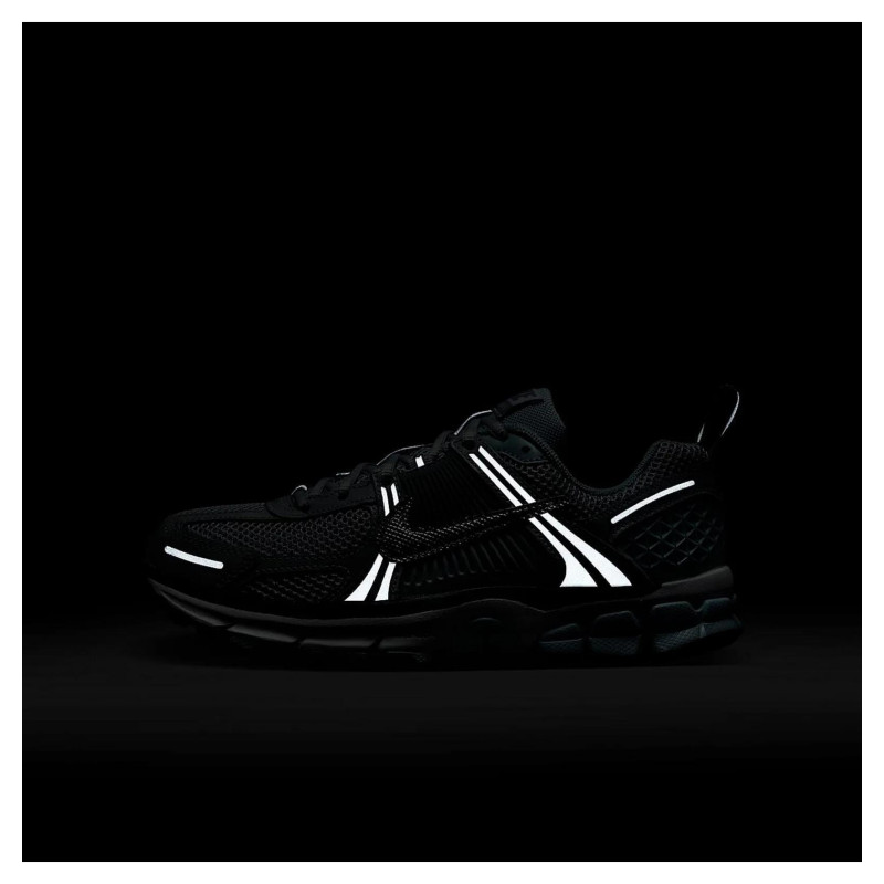 Кросівки жіночі Nike Zoom Vomero 5 Gs (HQ3255-043)