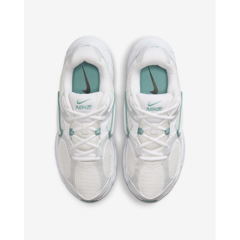 Кросівки жіночі Nike V5 Rnr (HQ7901-106)