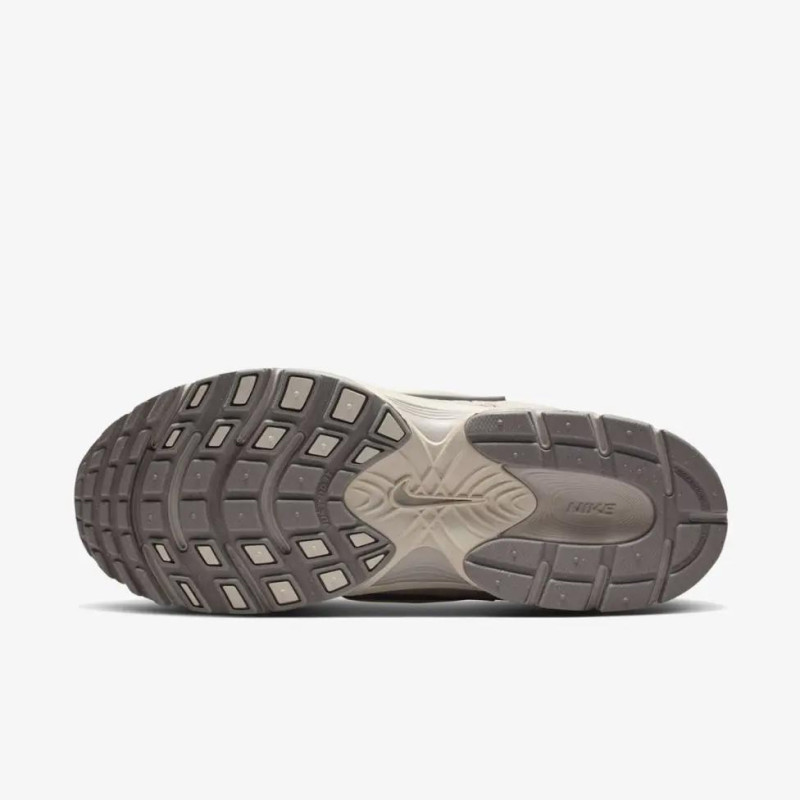 Кросівки жіночі Nike W V5 Rnr (II6294-201)