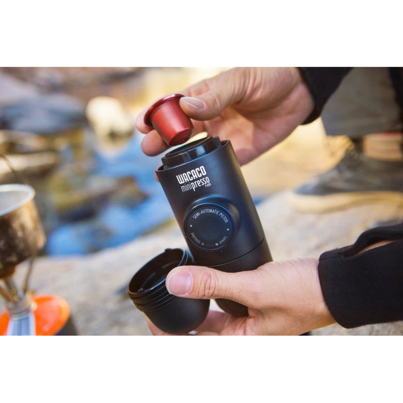 Портативна еспресо-кавоварка Wacaco Minipresso NS, механічна, для капсул