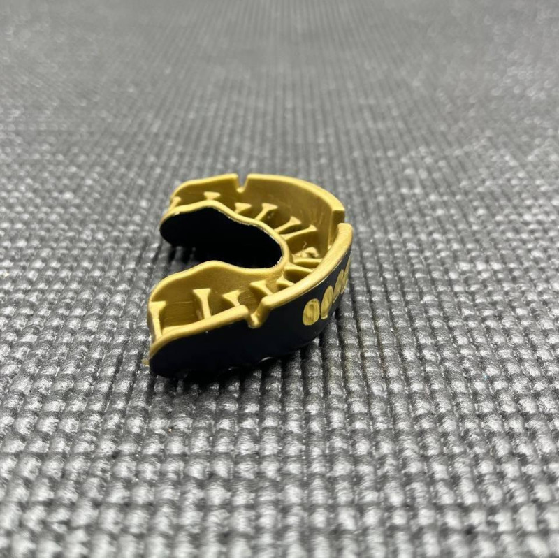 Капа OPRO Gold доросла (вік 11+) Grillz Black/Gold (art.102504012)