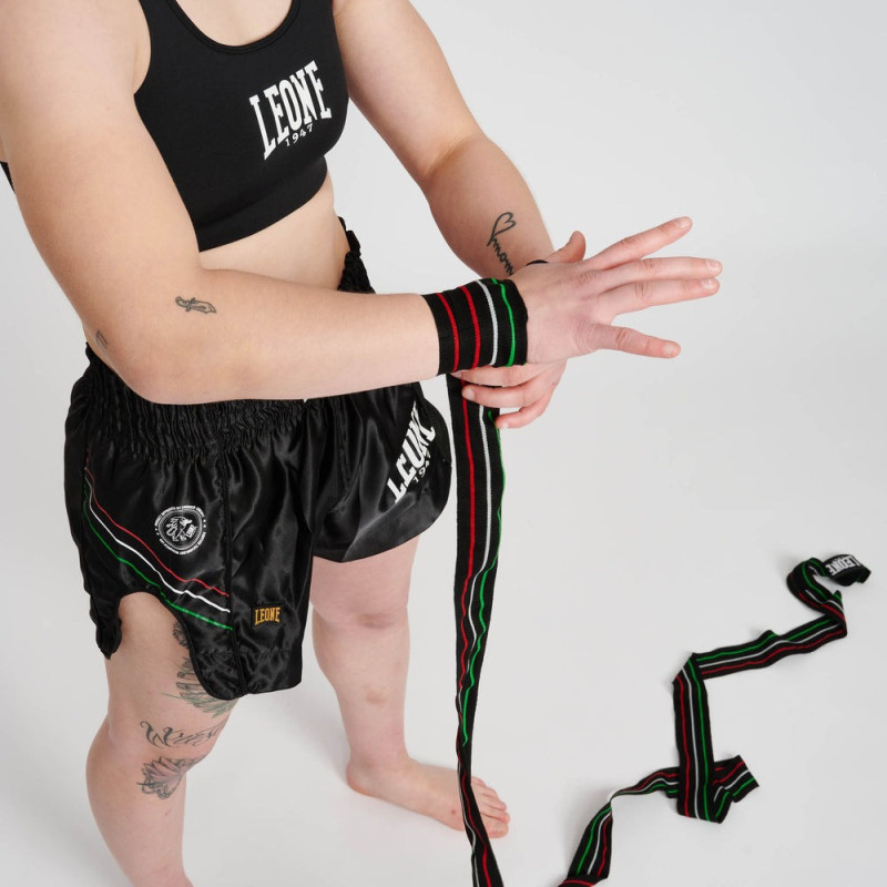 Бинти для боксу Leone AB705 Flag Black, Комплект: 2 шт. з футляром, Довжина 3.5 м, Бавовна, Нейлон, Еластан, Чорний