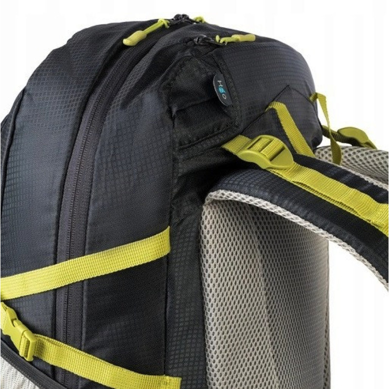 Спортивный рюкзак с дождевиком 30L Crivit черный с желтым