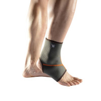 Фіксатор щиколотки LiveUp ANKLE SUPPORT