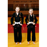 Черное детское кимоно для девочек, джиу-джитсу, TM BUDOGI, рост 140 см, плотность 350 гр/м.кв.