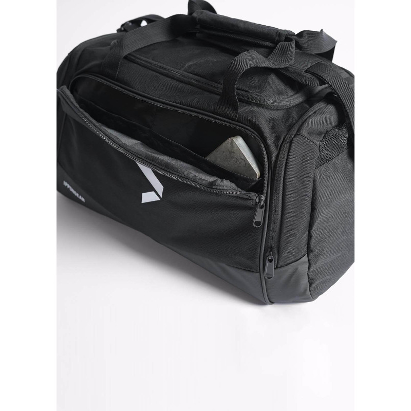 Сумка спортивна IPPON GEAR, Серія Essential, Розмір M, Обʼєм: 35 л, Розміри: 45x28x28 см, Чорний