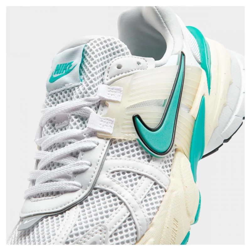 Кросівки жіночі Nike W V2k Run (FD0736-105)