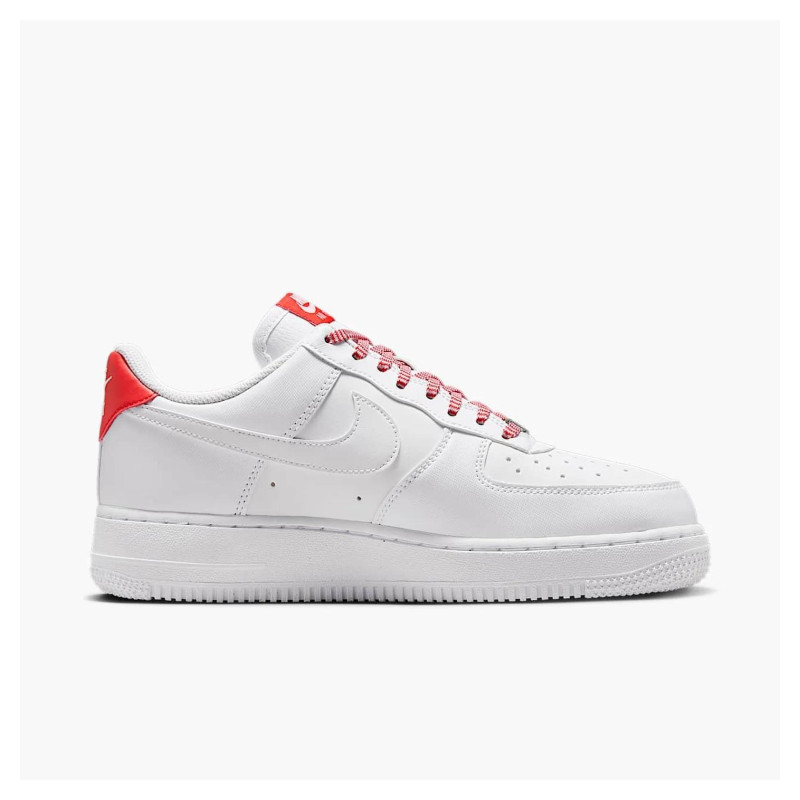 Кросівки унісекс Nike Air Force 1 '07 (IB7167-103)