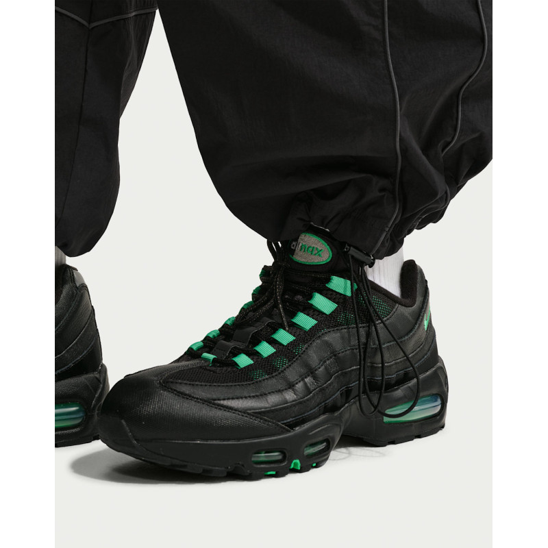Брюки чоловічі Nike Tracksuit Bottoms (IF1306-010)