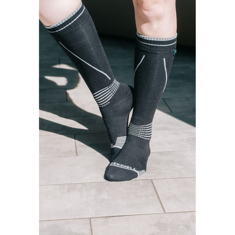 Водонепроникні шкарпетки Dexshell Longlite Socks 2.0, сірі полоски, розмір M (39-42)