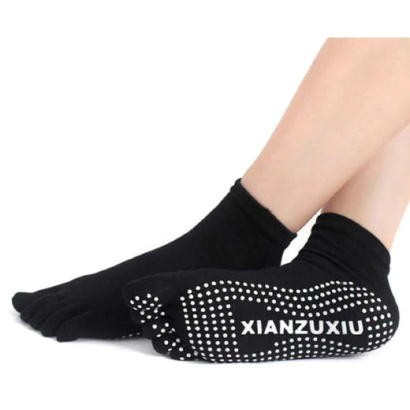 Носки EasyFit для йоги, пилатеса и танцев с антискользящей подошвой, разделенными пальцами, размер (36-40), хлопок с полиэстером, черный