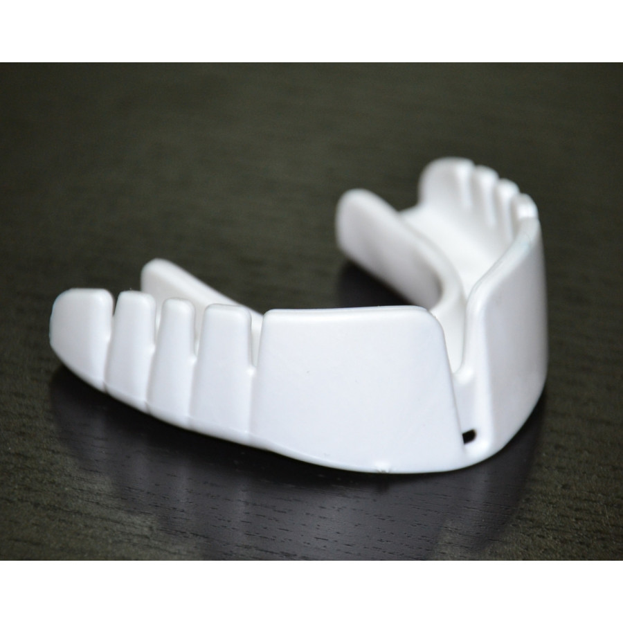 Капа OPRO Snap-Fit White (art.002139010)