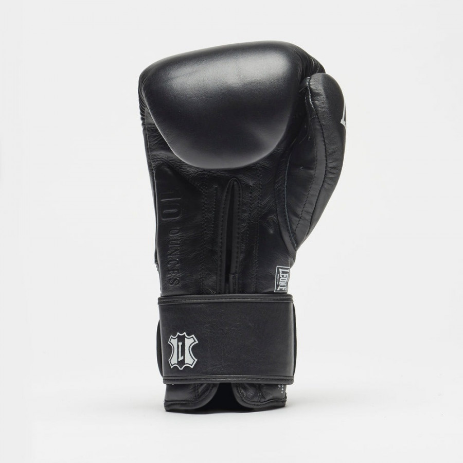 Боксерські рукавиці Leone GN111 THE GREATEST Black 18 унцій (бинти 4 м. в комплекті)