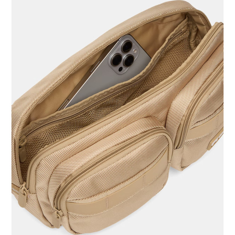 Сумка на пояс UA Triumph Crossbody 4L