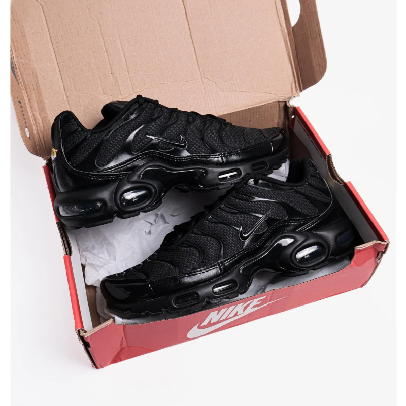 Кросівки чоловічі Nike Air Max Plus Triple (604133-050)