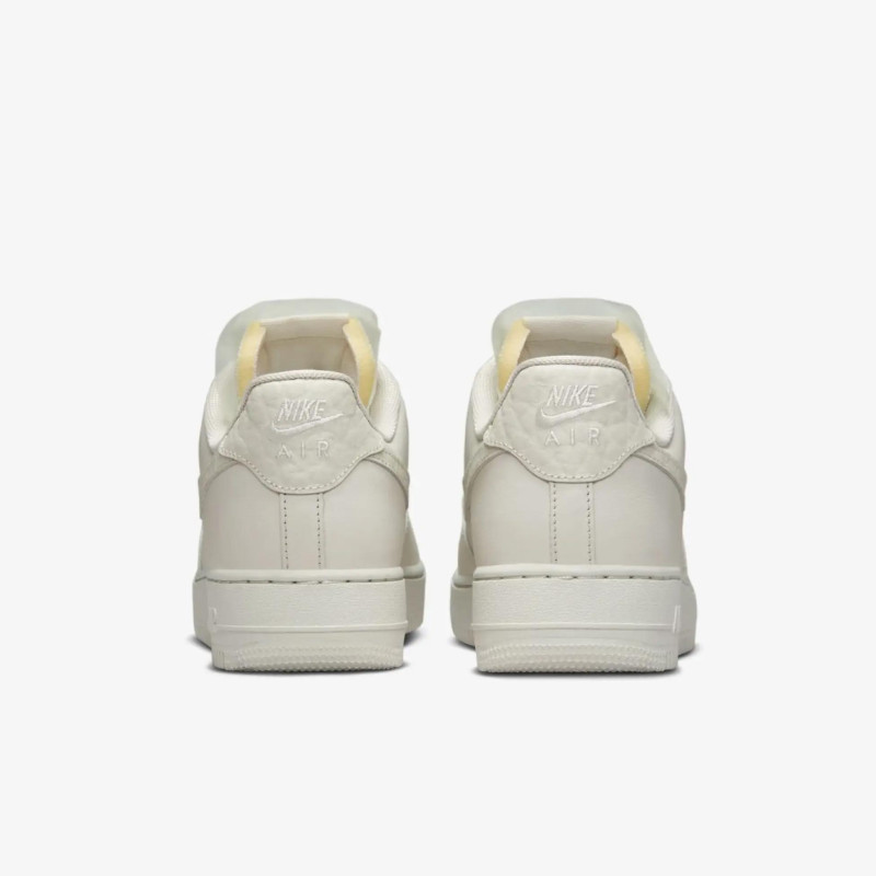 Кросівки жіночі Nike Air Force 1 Lo Prm (DN5463-001)
