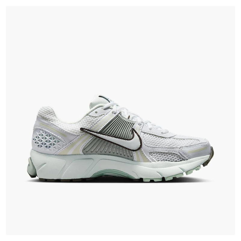 Кросівки жіночі Nike Zoom Vomero 5 (FJ2028-103)