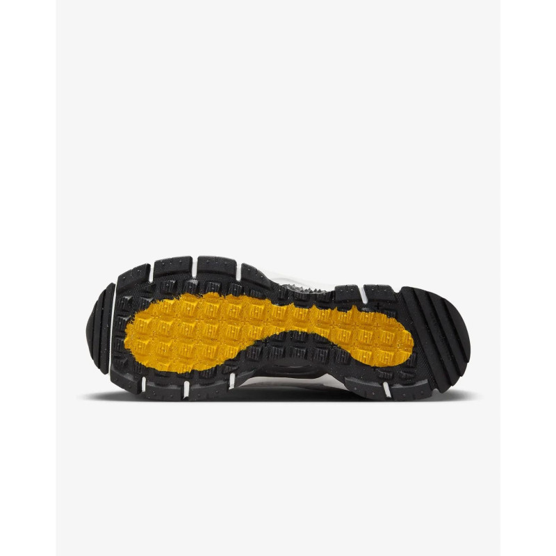 Кросівки чоловічі Nike Zoom Vomero Roam (FV2295-400)