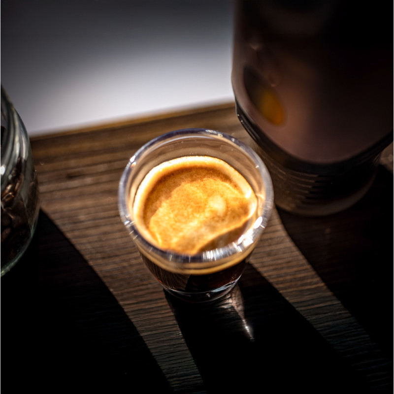 Портативна електрична еспресо-кавоварка Wacaco Pixapresso для меленої кави та капсул, темний бурґунд