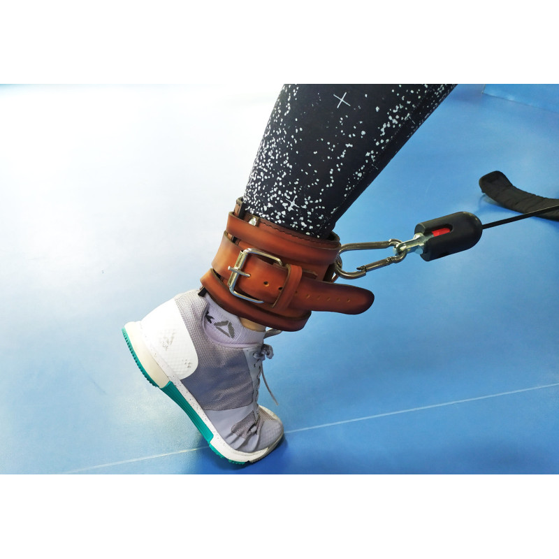 Манжета EasyFit F8 для тяги на тренажері, Натуральна шкіра, Регульований обхват до 18 см, Ширина 9 см, Коричневий