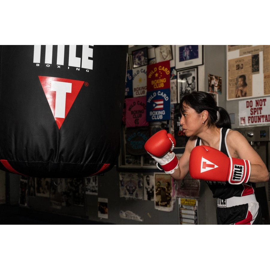 Боксерські рукавиці TITLE Boxing Pro Style Leather Gloves3.0 Red/White 16 oz