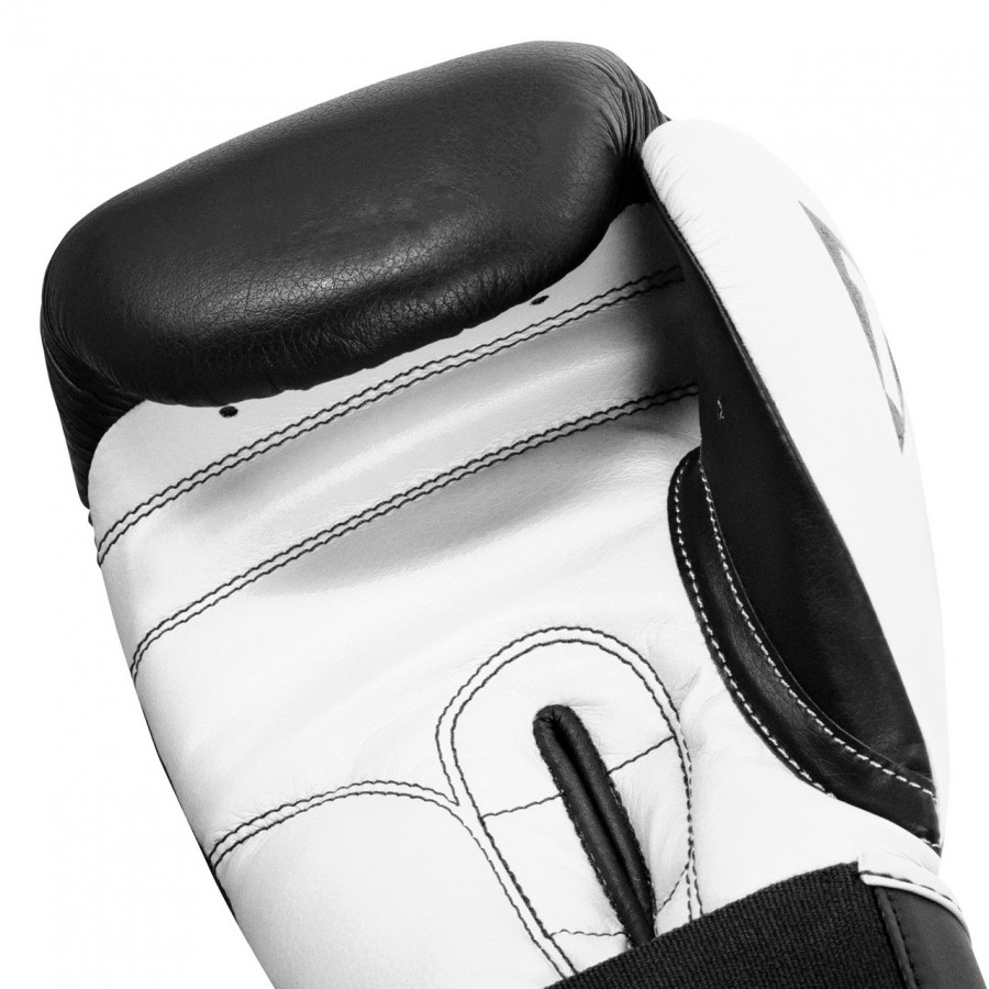 Боксерські рукавиці TITLE Boxing Dynamic Strike Black/White 16 oz