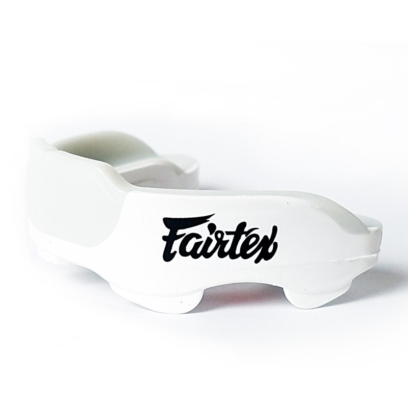Капа Fairtex MG3 White, Взрослая (возраст 11+), Гелевый лайнер, Волнообразная структура, Белый